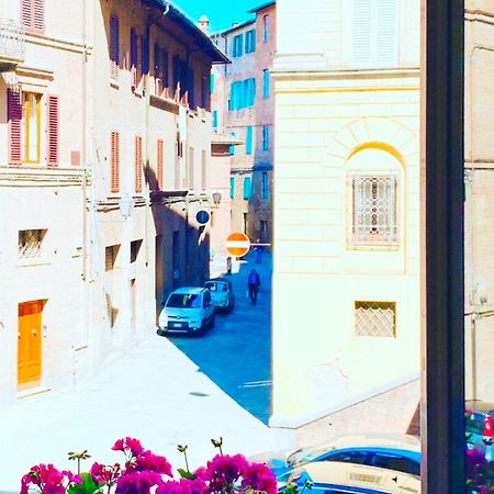 سيينا B&B Le Camere Di Livia المظهر الخارجي الصورة