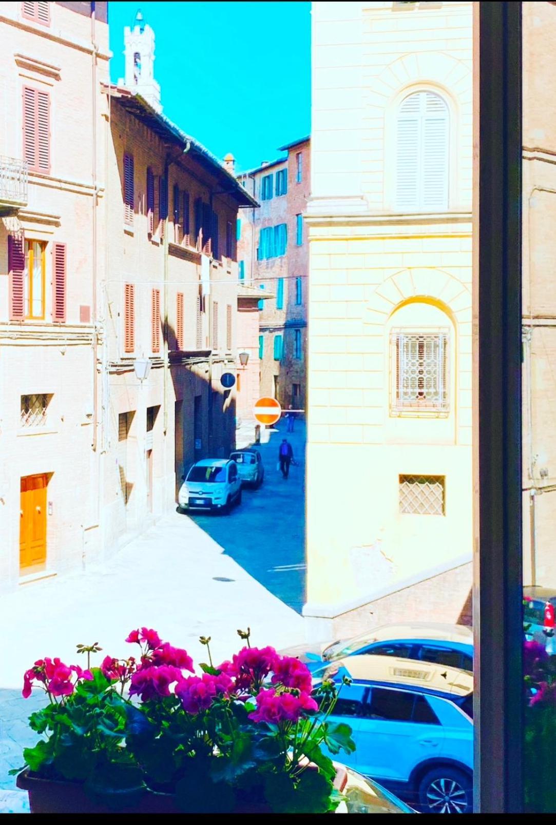 سيينا B&B Le Camere Di Livia المظهر الخارجي الصورة