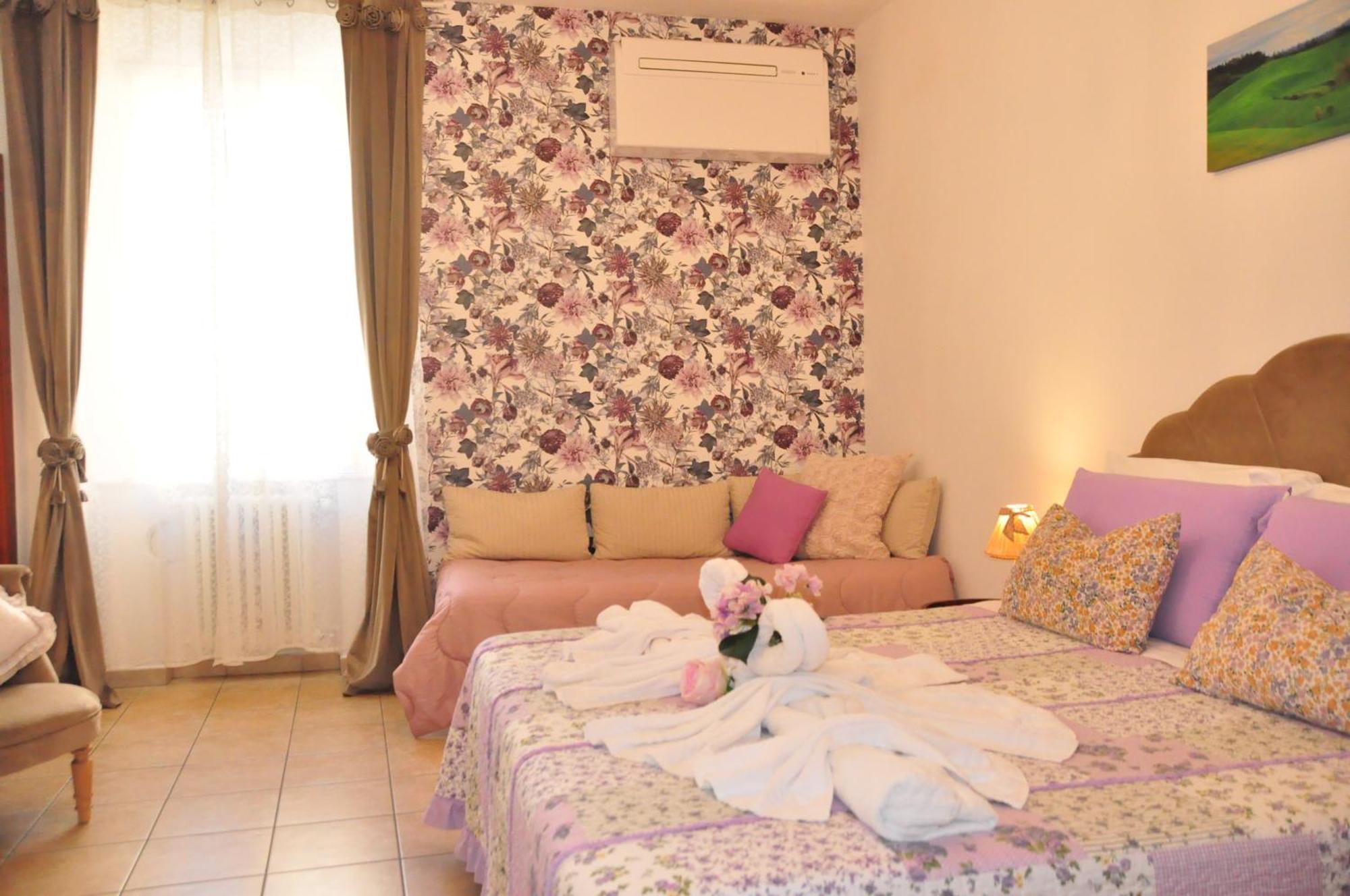 سيينا B&B Le Camere Di Livia المظهر الخارجي الصورة